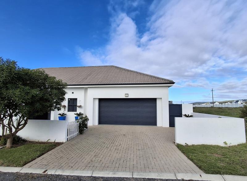 3 Bedroom Property for Sale in Sandy Point Western Cape